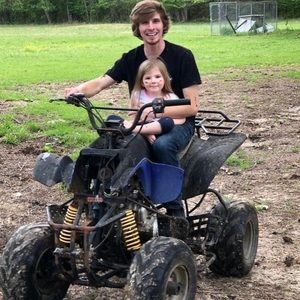 Meet your Posher, Cole